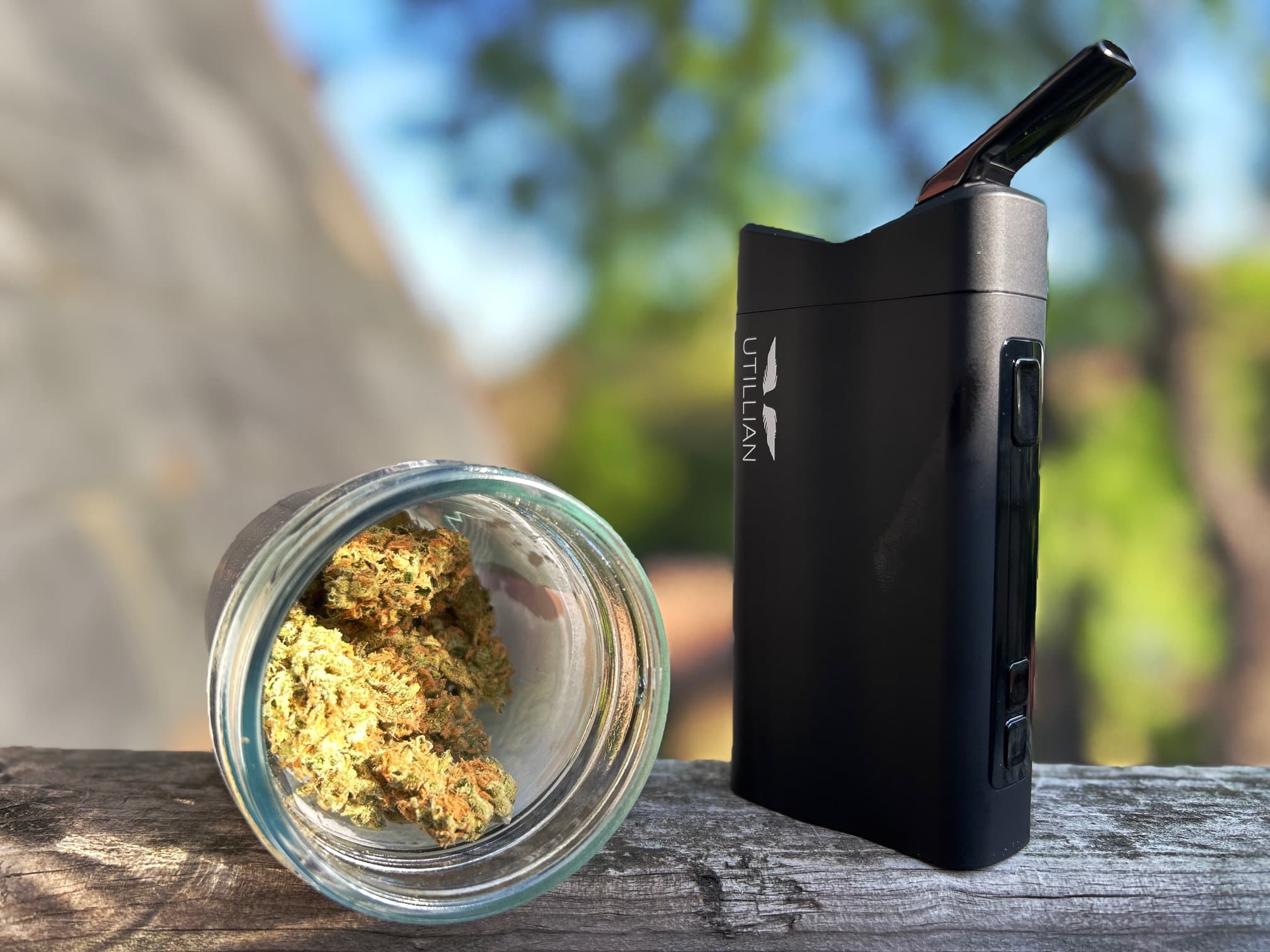 Utillian 850 takes portable cannabis vaping to another level