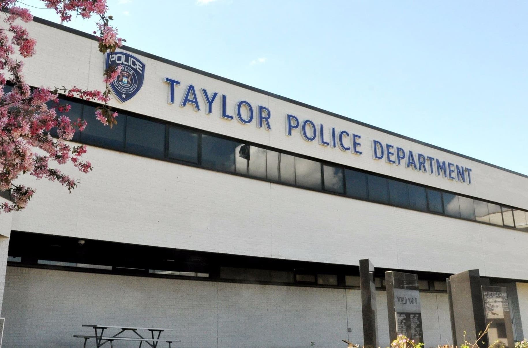 Michigan resident arrested after confronting Taylor mayor over police ties to ICE